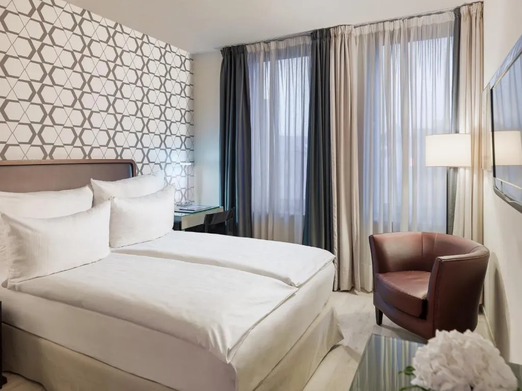 superior-hotels