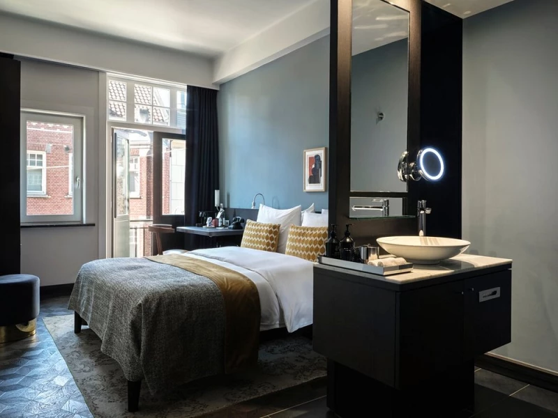 superior-hotels