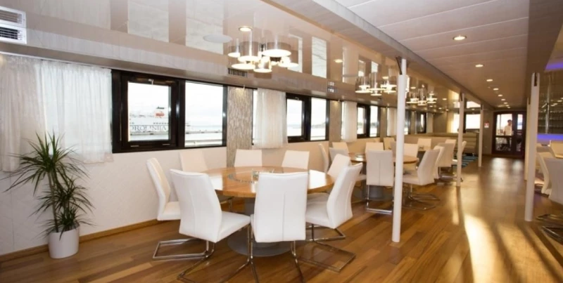 Cabine sur le pont principal