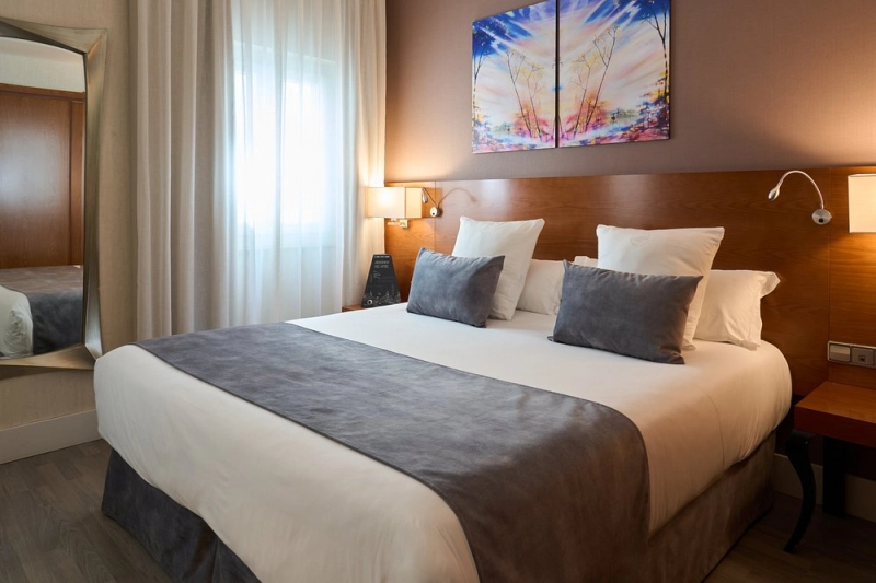 Hotel Puerta de Toledo 3* - Madrid