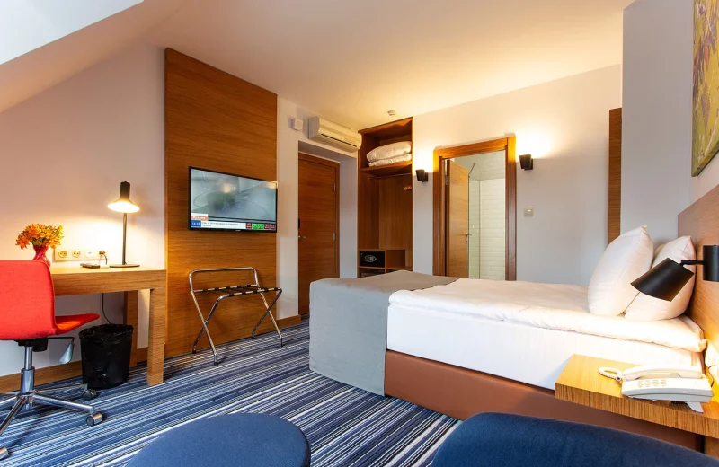 Hôtel Best Western Terminus 4*