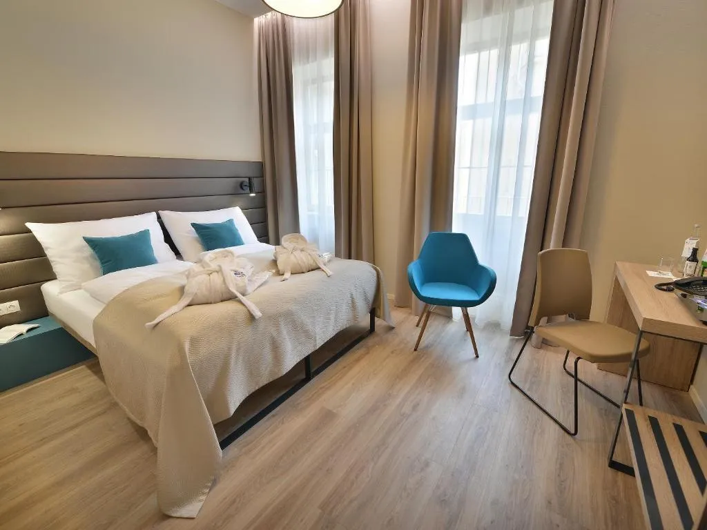 superior-hotels