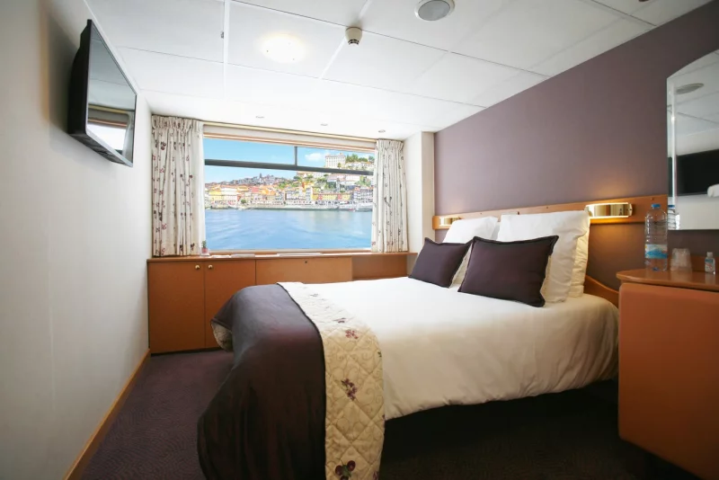 Infante D'Henrique - Middle Deck